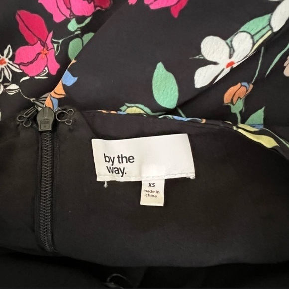 by the way. Floral Backless Mini Dress - Picture 6 of 7